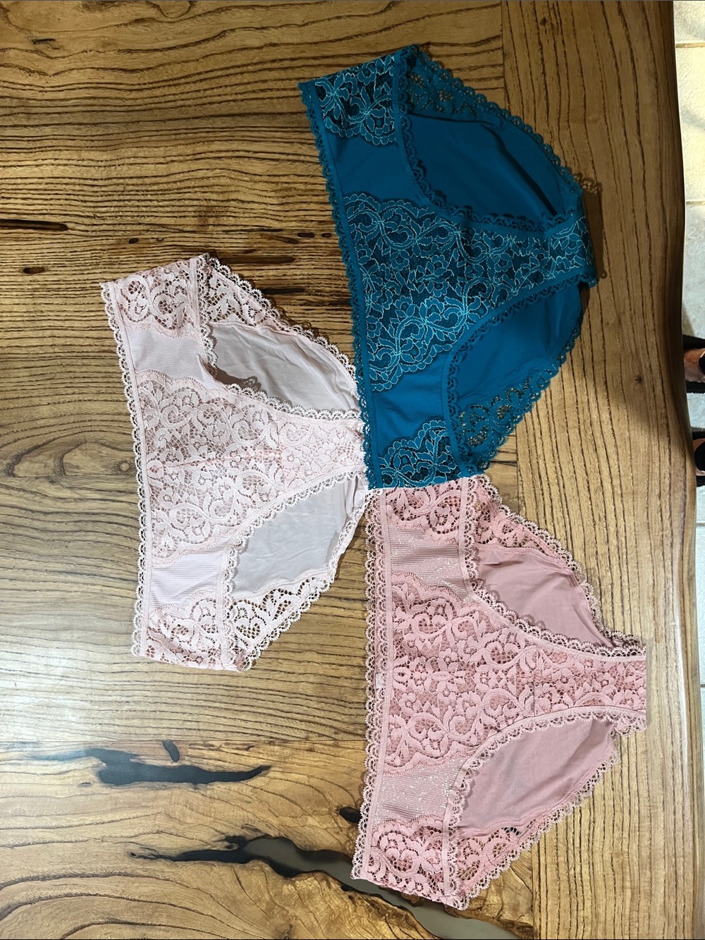 Victoria Secret Hiphugger Size Mediums. Washed from clean home.